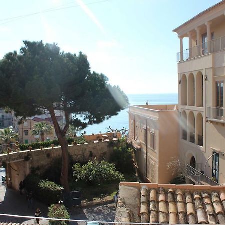 Appartamento Cortese Тропея Экстерьер фото